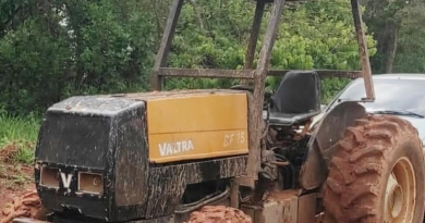 PM recupera tratores subtraídos em fazenda na zona rural de Luminária